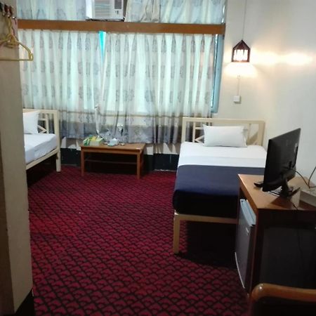 Smile Motel Pyay Екстер'єр фото
