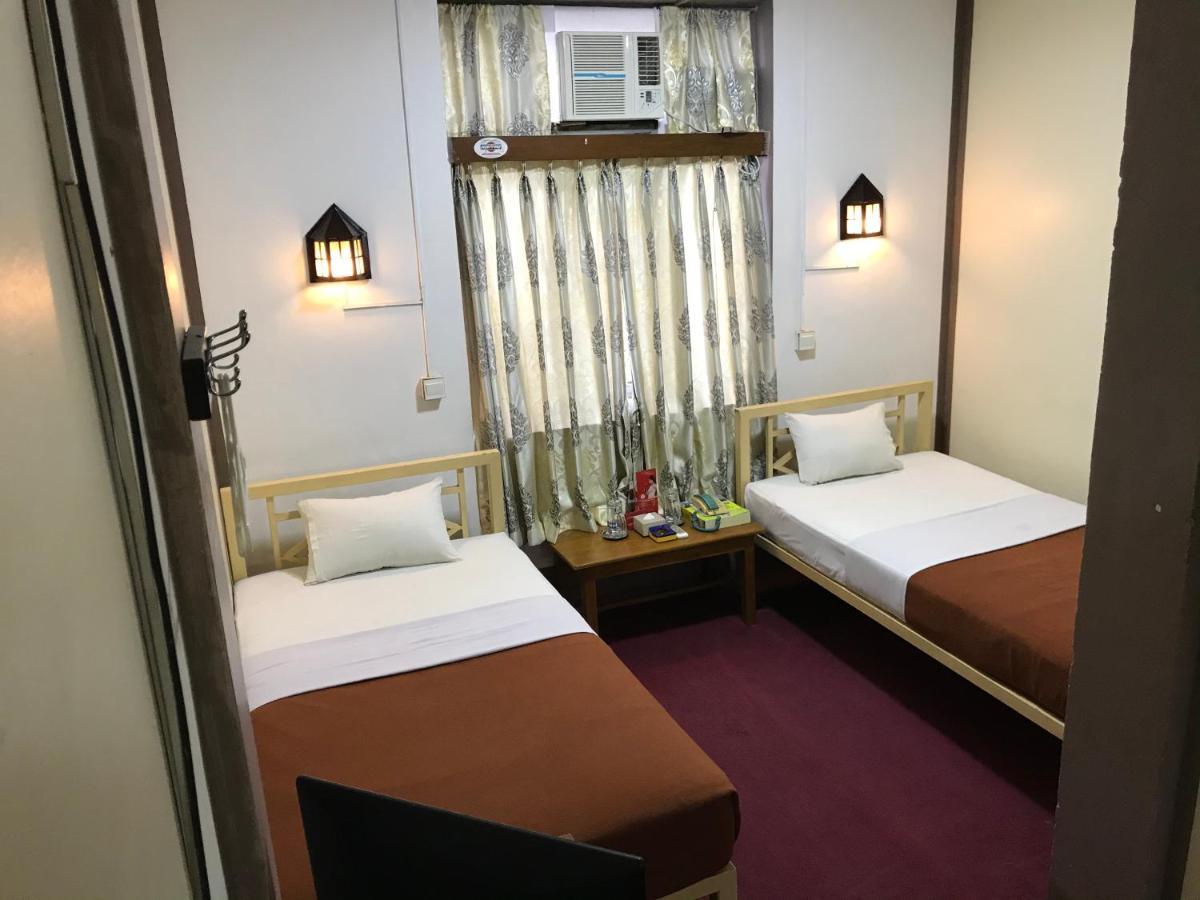 Smile Motel Pyay Екстер'єр фото